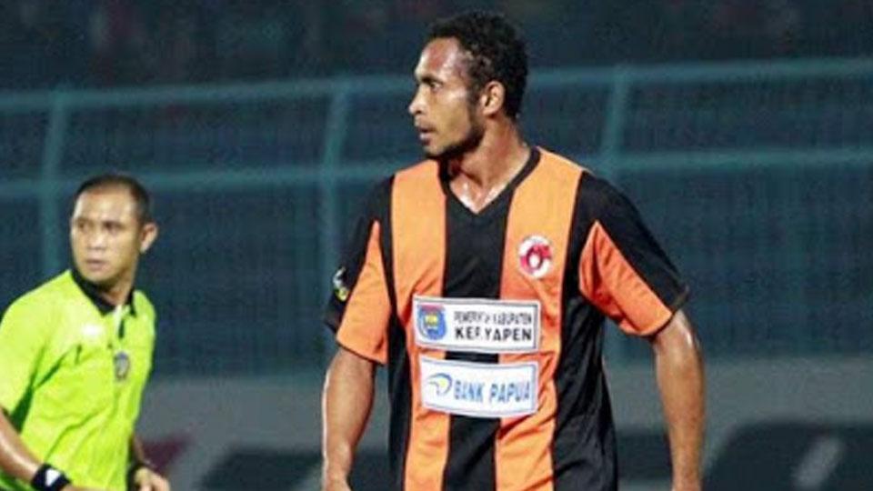 Indosport - Arthur Bonai bergabung ke Persija Jakarta musim depan.